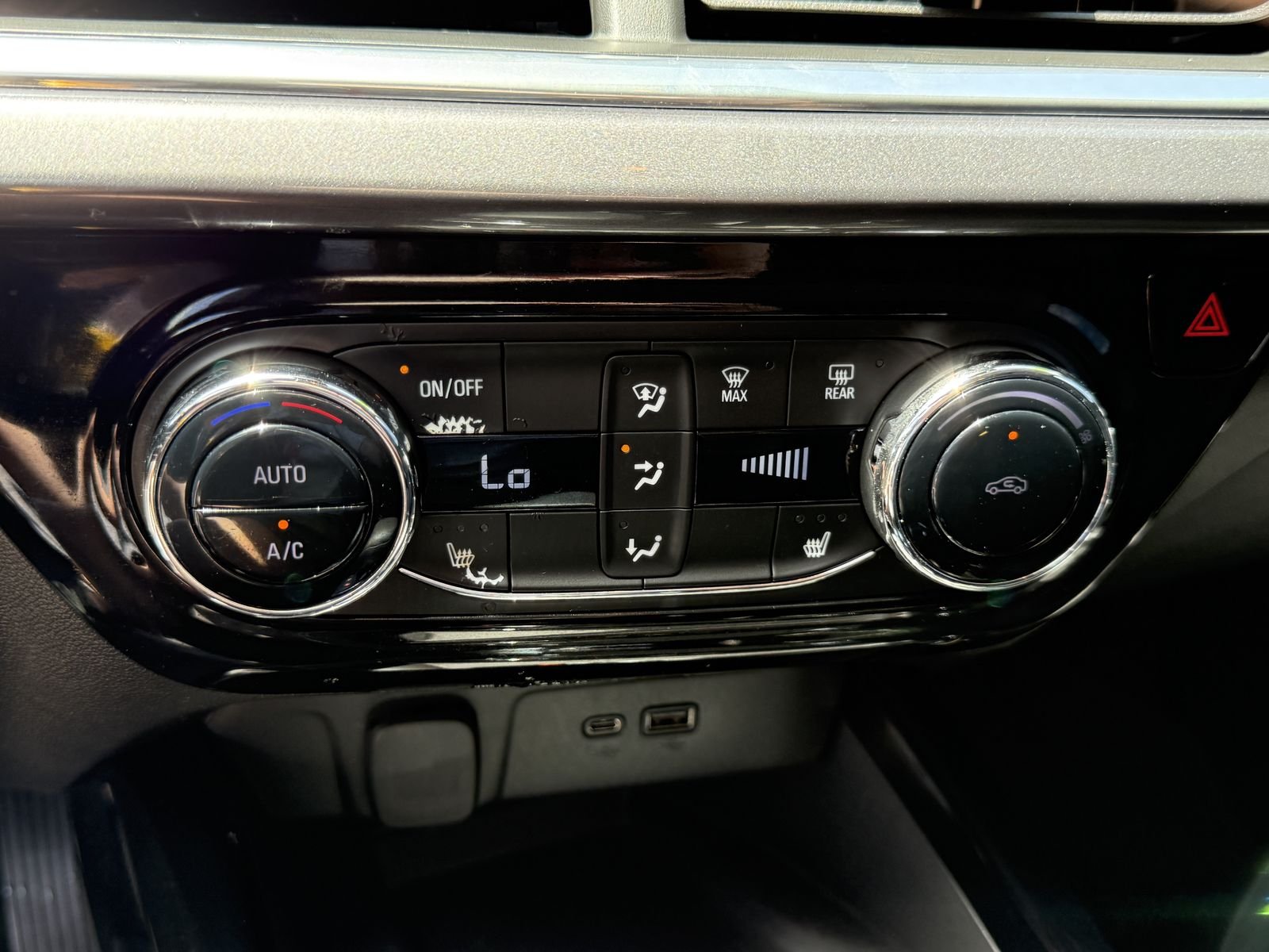 Used 2025 Sterling Gray Metallic Chevrolet ACTIV image 27