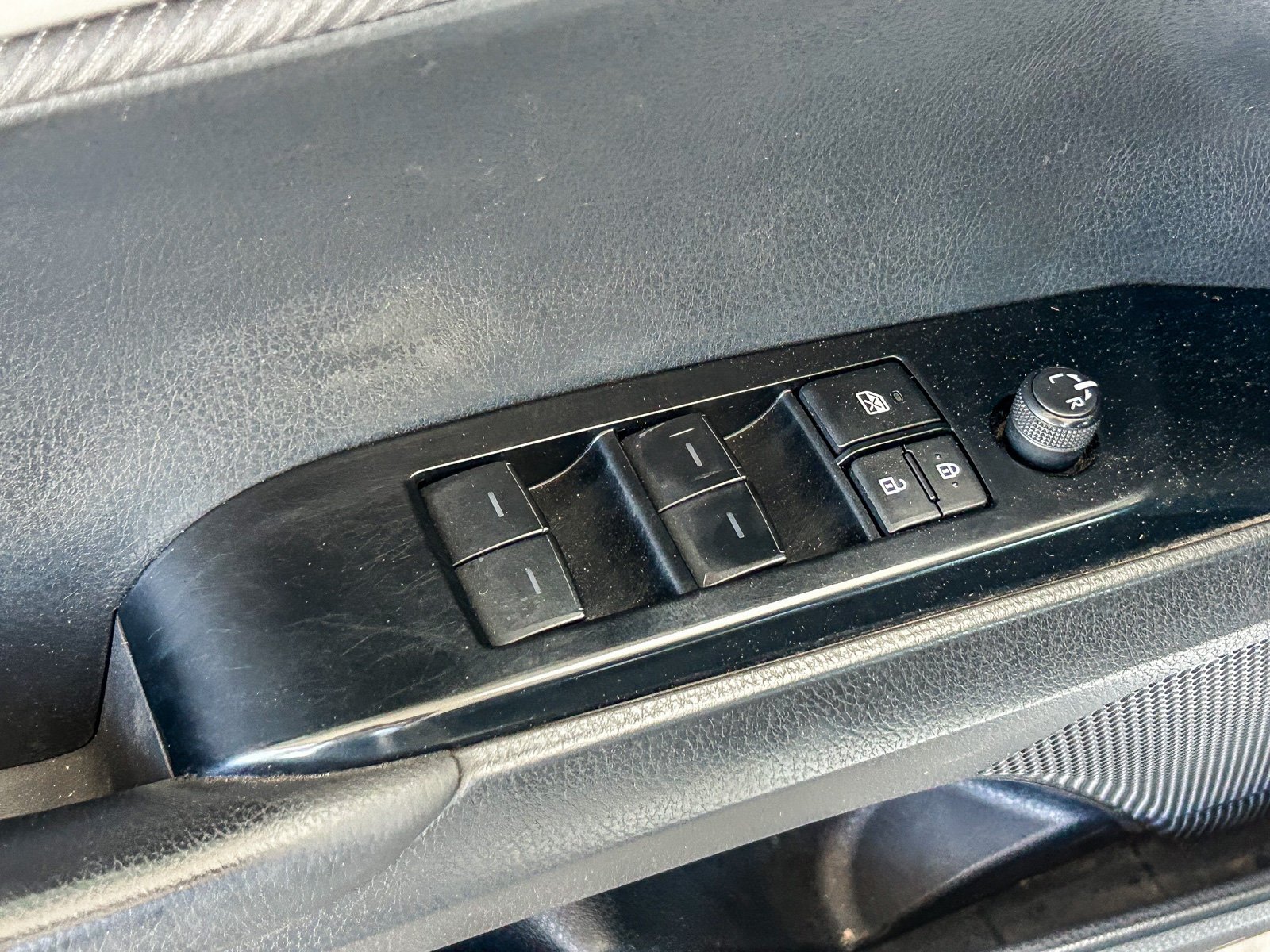 Used 2025 ICE CAP Toyota SE image 25