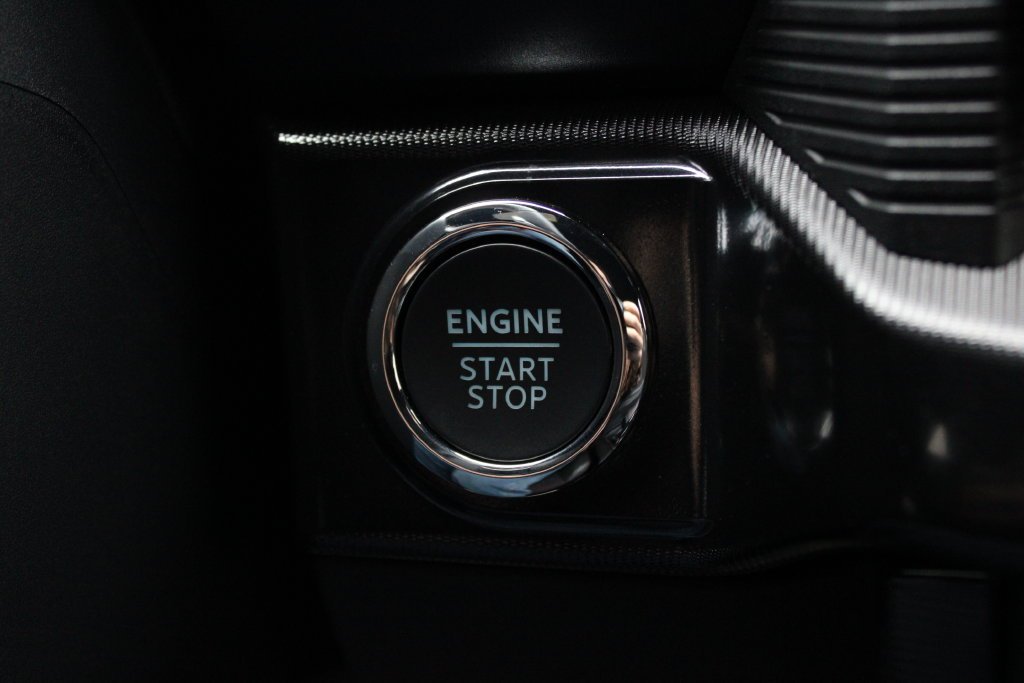 Used 2025 White Metallic Ford Raptor R image 14