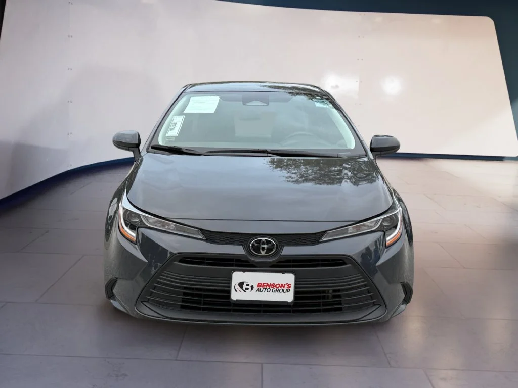 2026 Toyota Corolla LE - Photo 8
