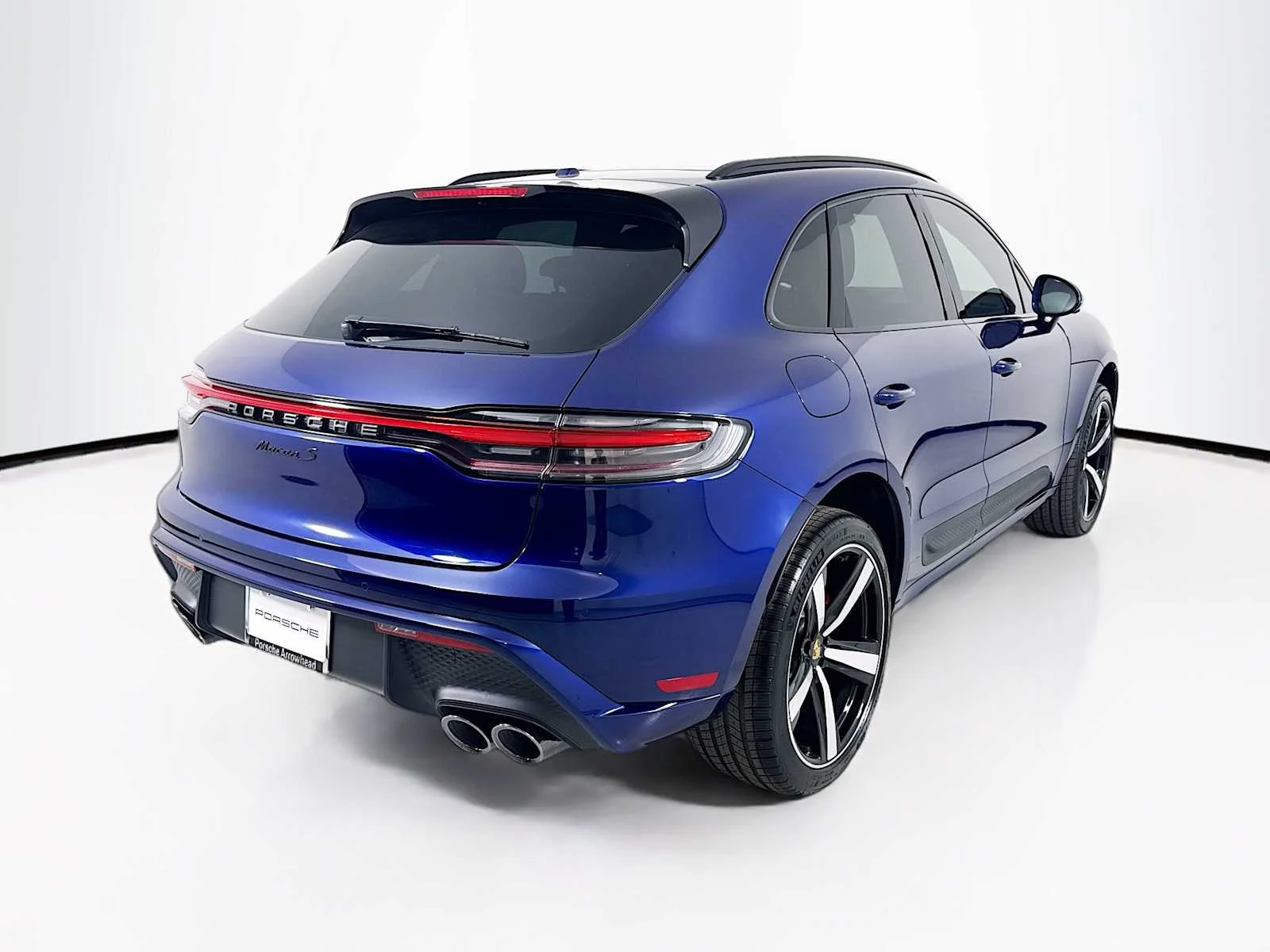 New 2026 Gentian Blue Metallic Porsche S image 9