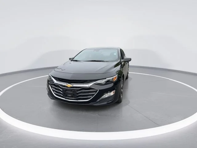 Used 2023 Black Chevrolet LT image 3