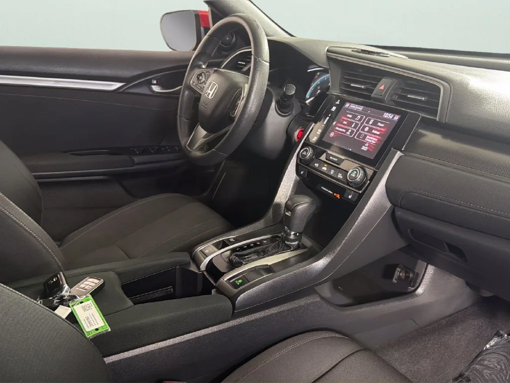 Used 2018  Honda EX image 36