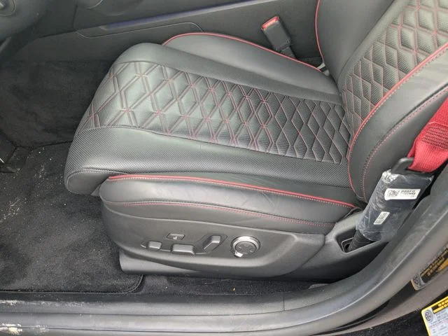 Used 2025 Black Genesis 3.5T image 15