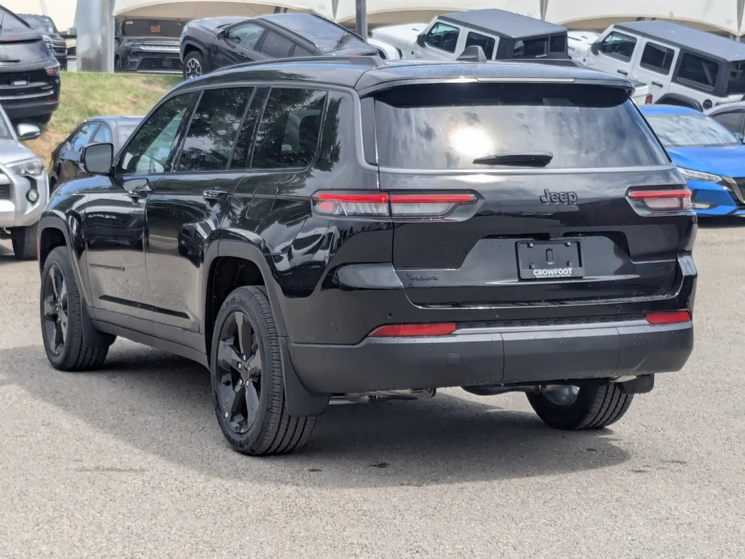New 2026 Black Jeep Altitude - - 4x4 - 2.0L Turbo - Altitude Pkg - Power Sunroof & More! image 5