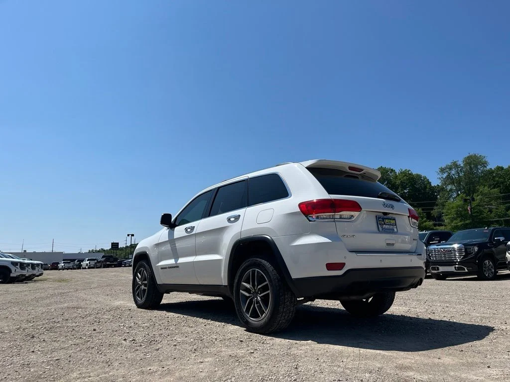 Used 2019 Bright White Clearcoat Jeep Limited image 6