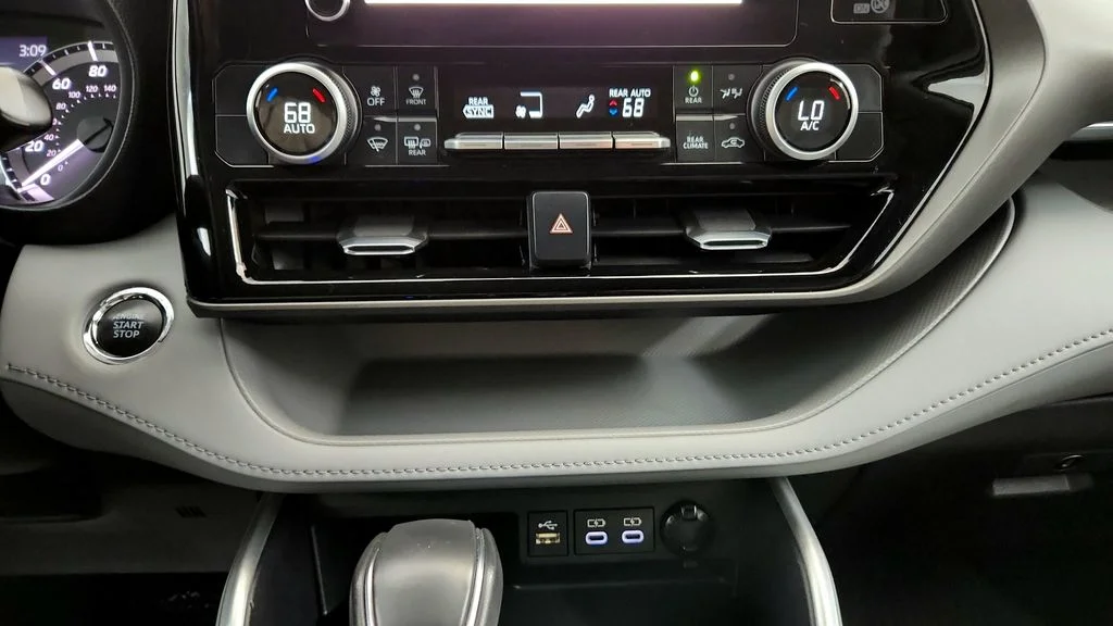Used 2023 Silver Toyota LE image 31