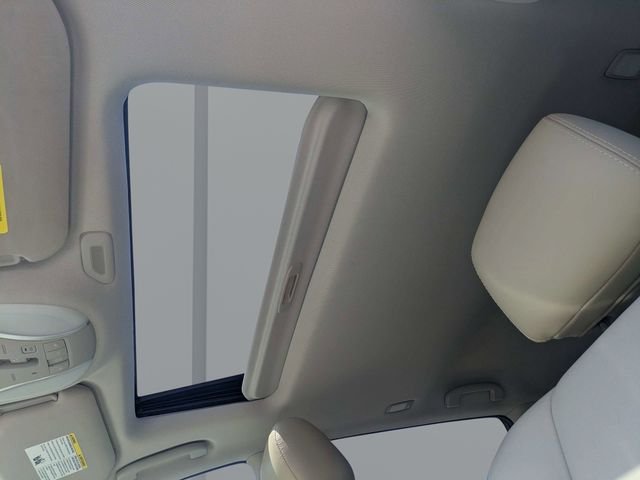 Used 2019 White INFINITI LUXE image 22