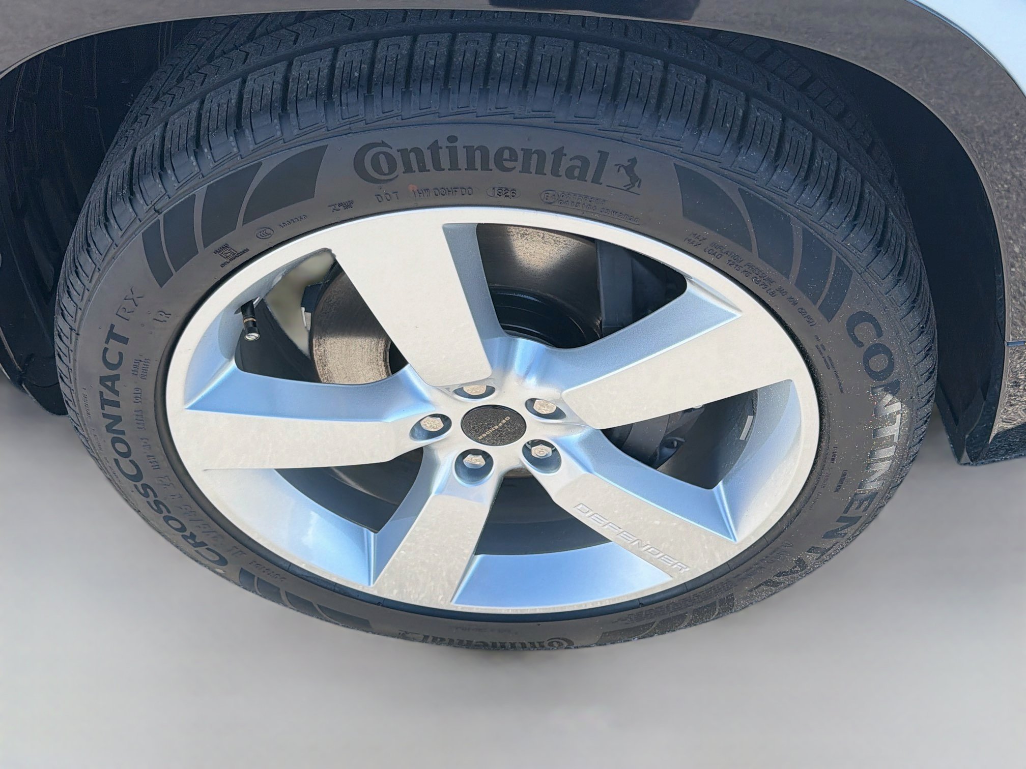 New 2026 Fuji White Land Rover X-Dynamic SE image 41