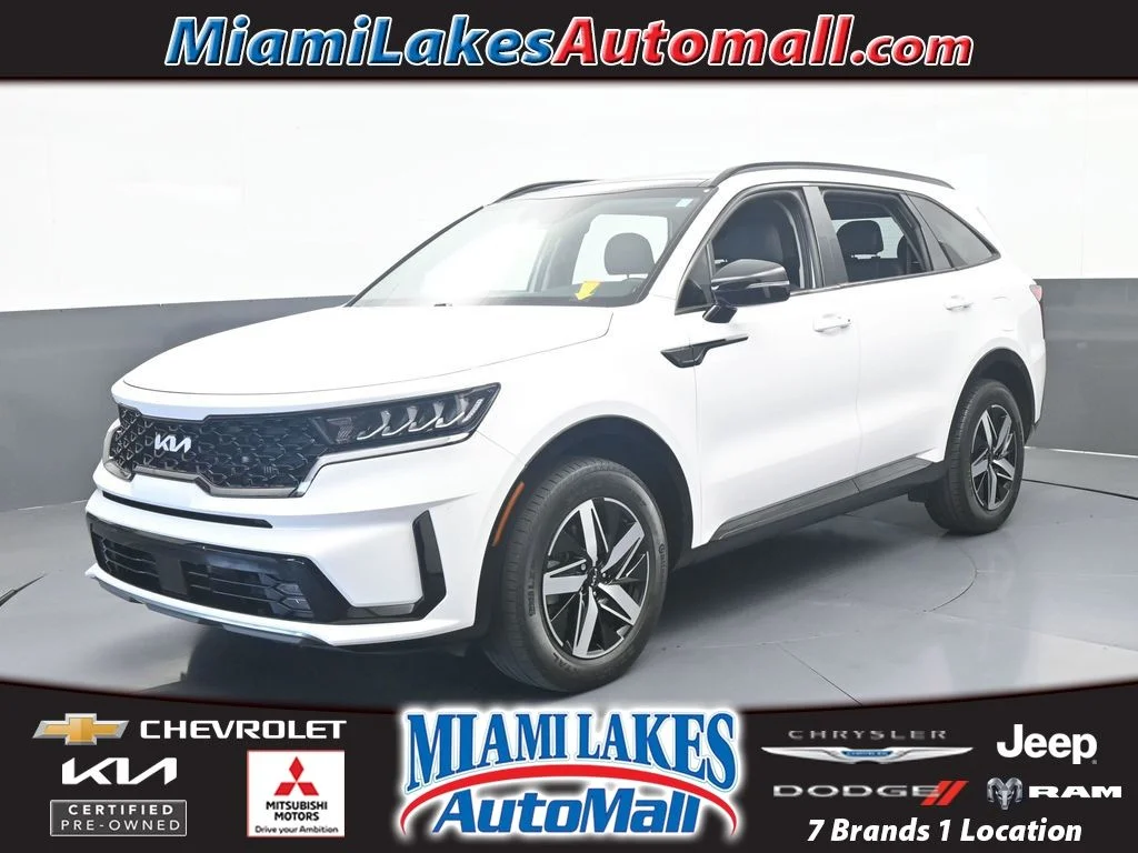 Used 2022 Glacial White Pearl Kia EX image 1