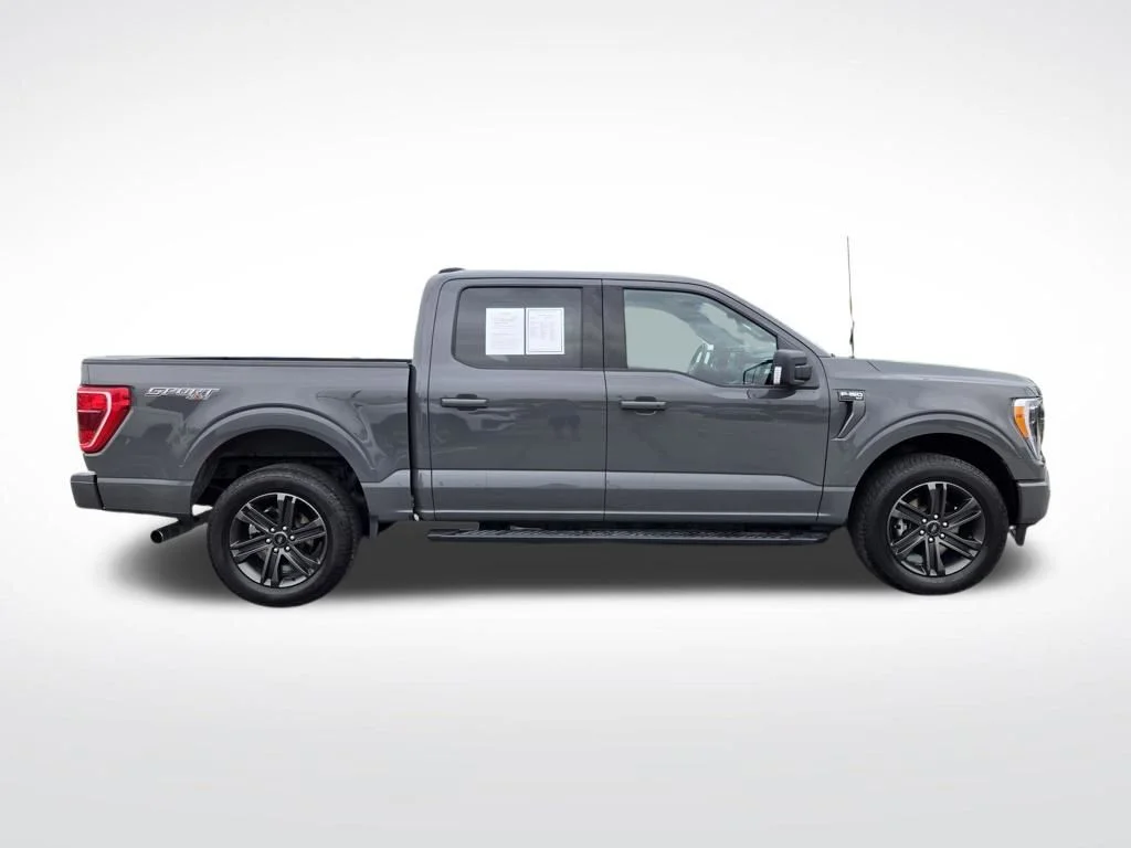 Used 2021 Gray Ford XLT image 2
