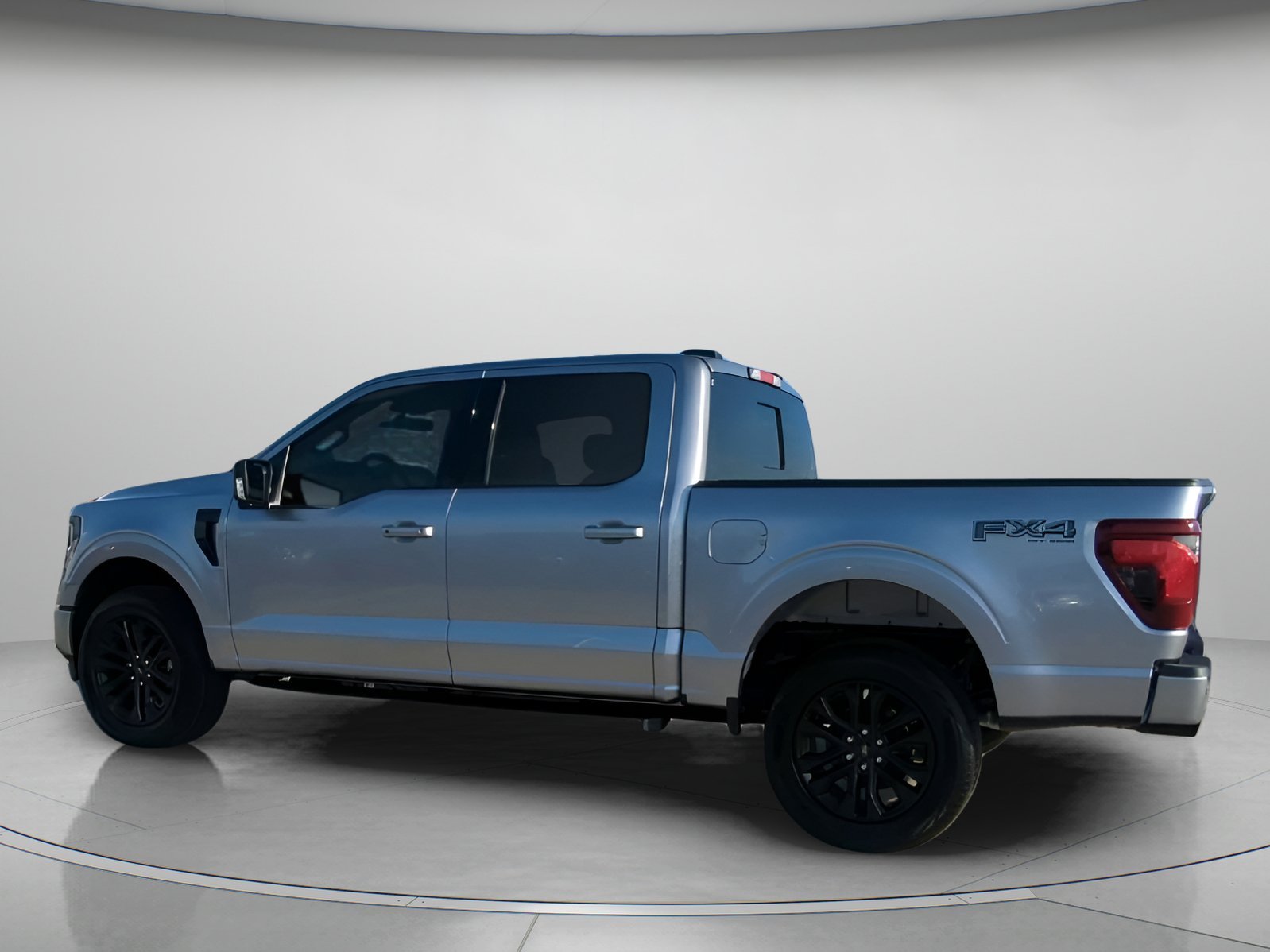 New 2026 Iconic Silver Metallic Ford XLT image 15