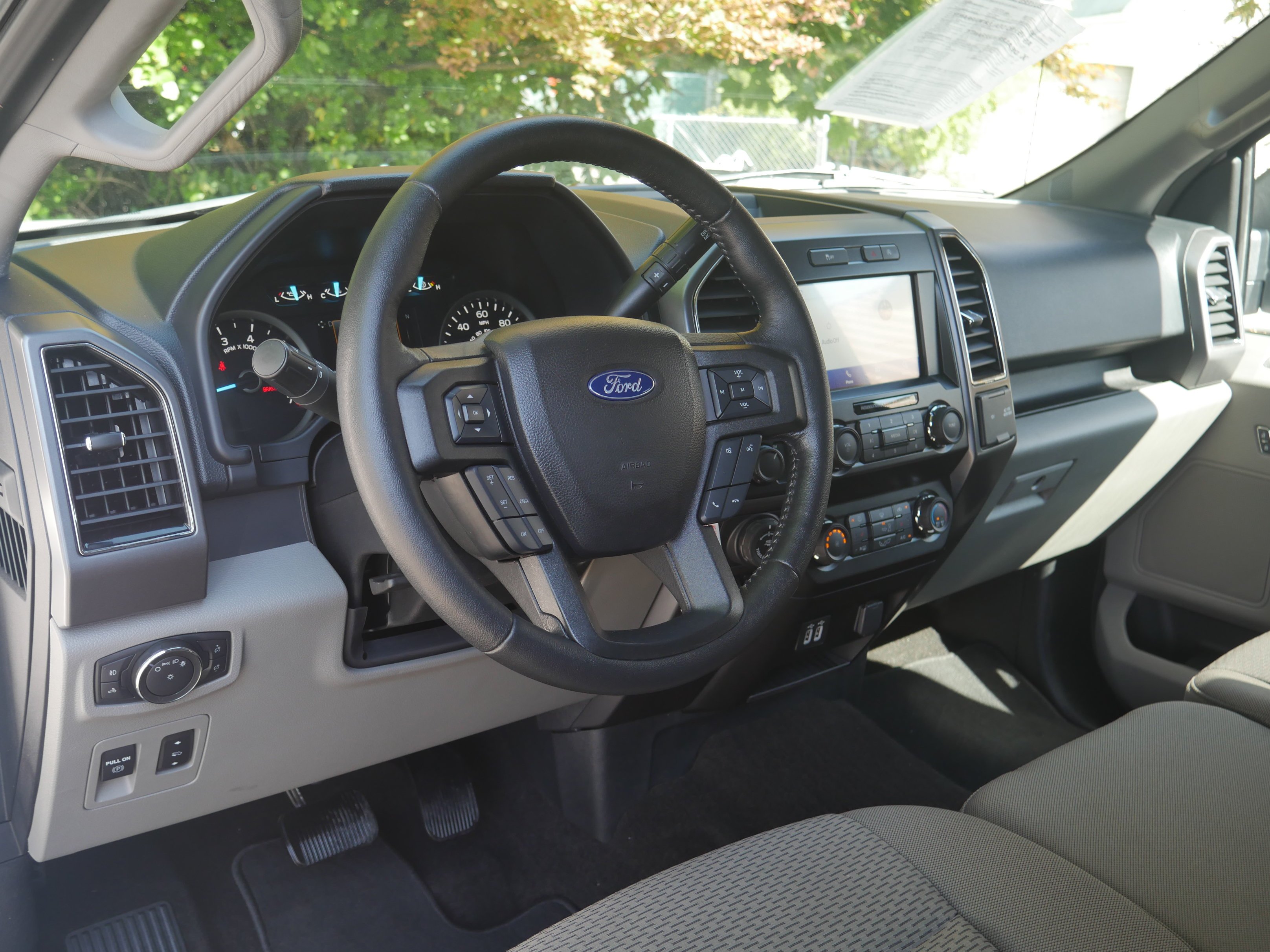 Used 2020 Oxford White Ford XLT image 4