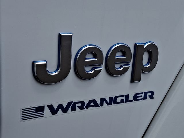 Used 2023 White Jeep Sahara 4xe image 29