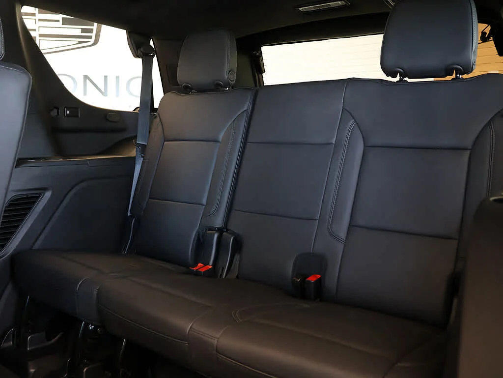 2023 Chevrolet Tahoe Z71 - Photo 12