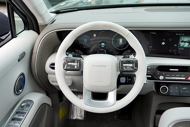 New 2026 Gray Hyundai SEL Premium image 24