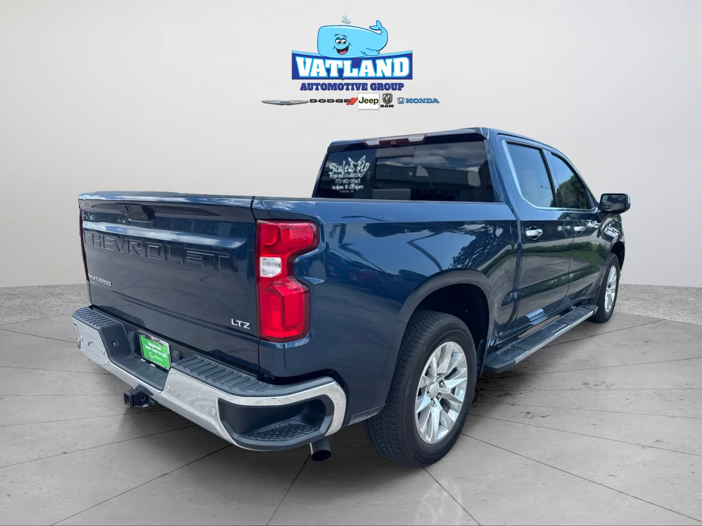 Used 2019 Northsky Blue Metallic Chevrolet LTZ image 6