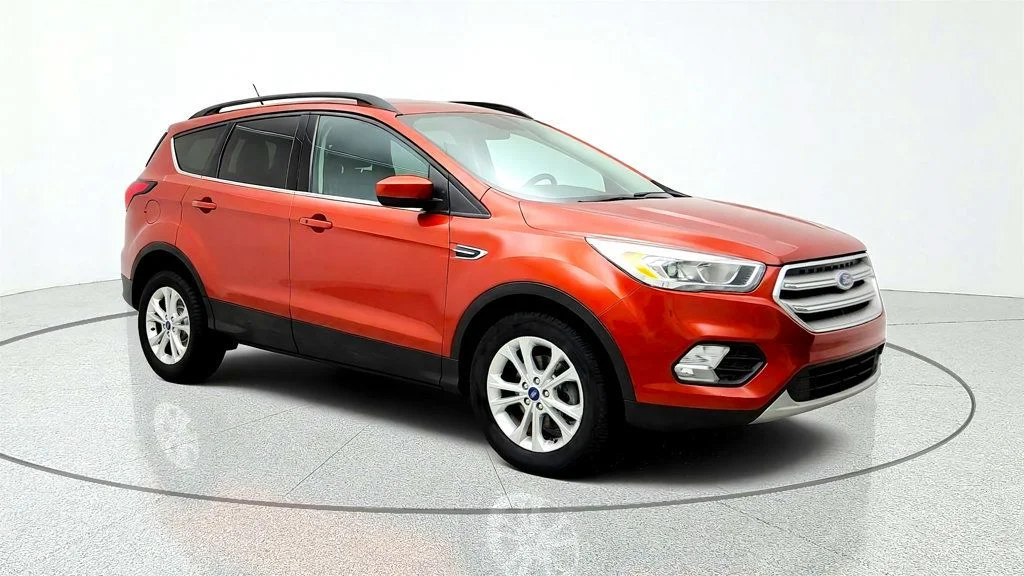 Used 2019 Sedona Orange Metallic Ford SEL FWD image 3