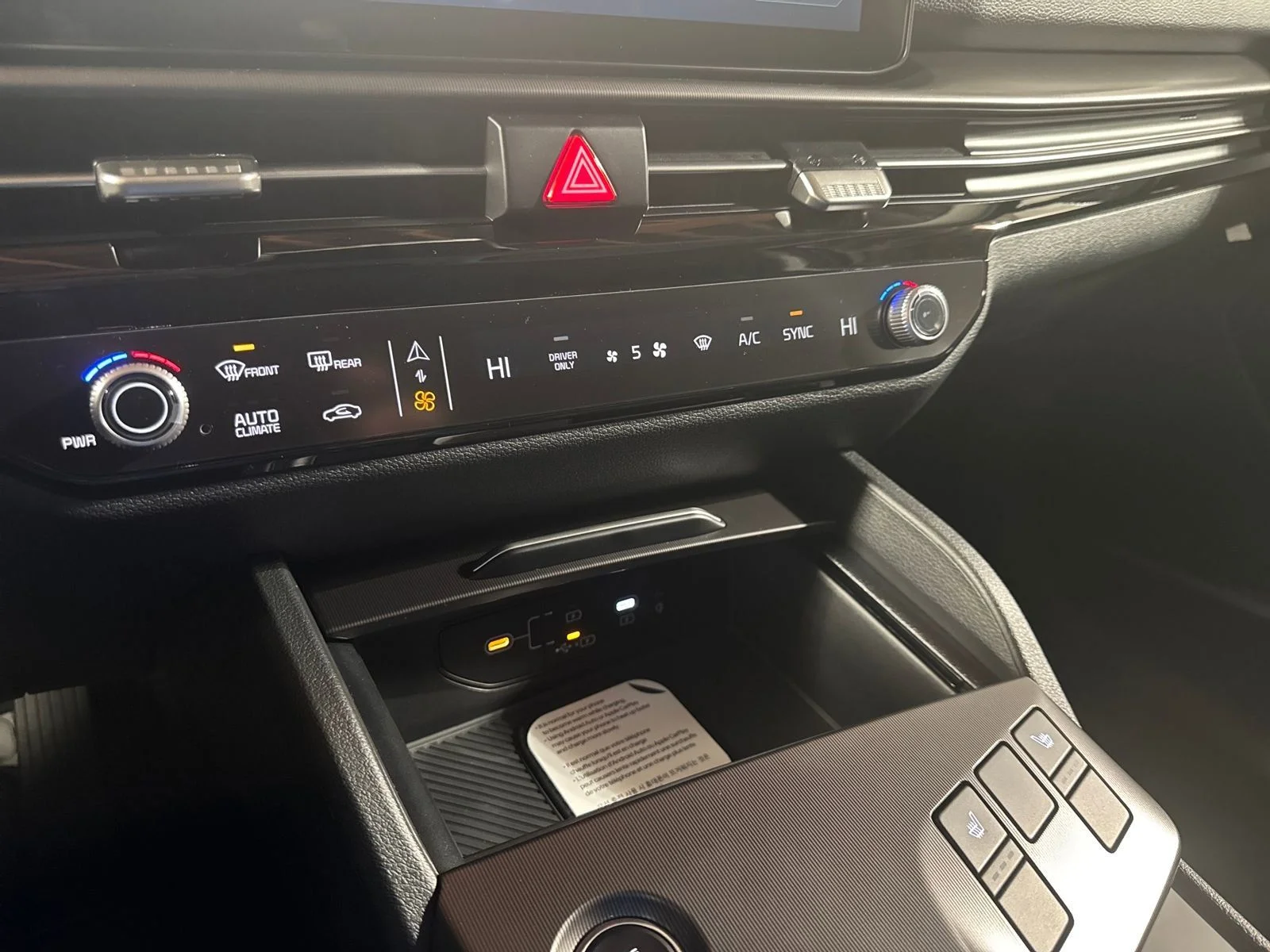 New 2026 Snow White Pearl Kia EX image 18