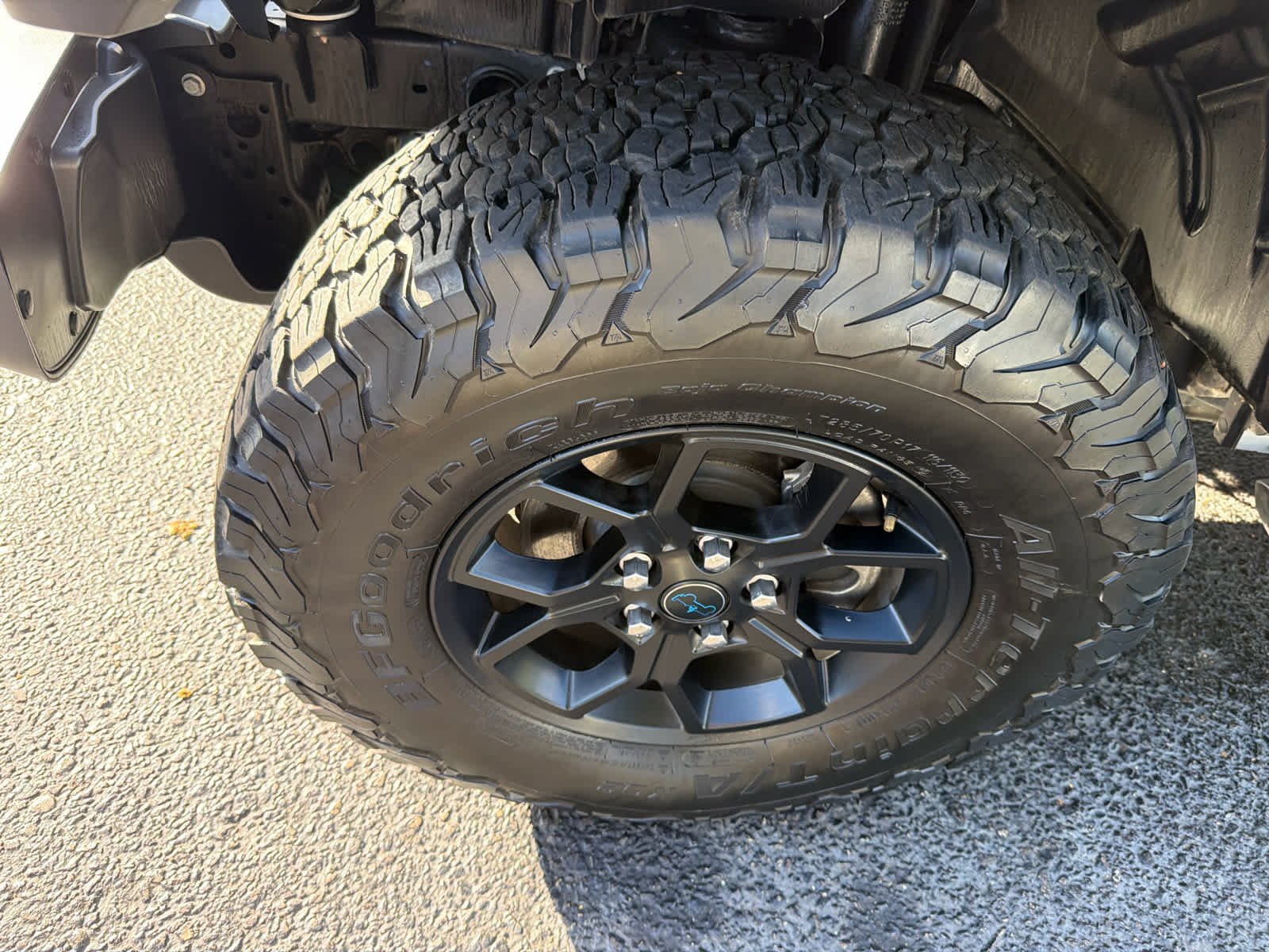 Used 2024 Silver Zynith Clearcoat Jeep Willys image 9
