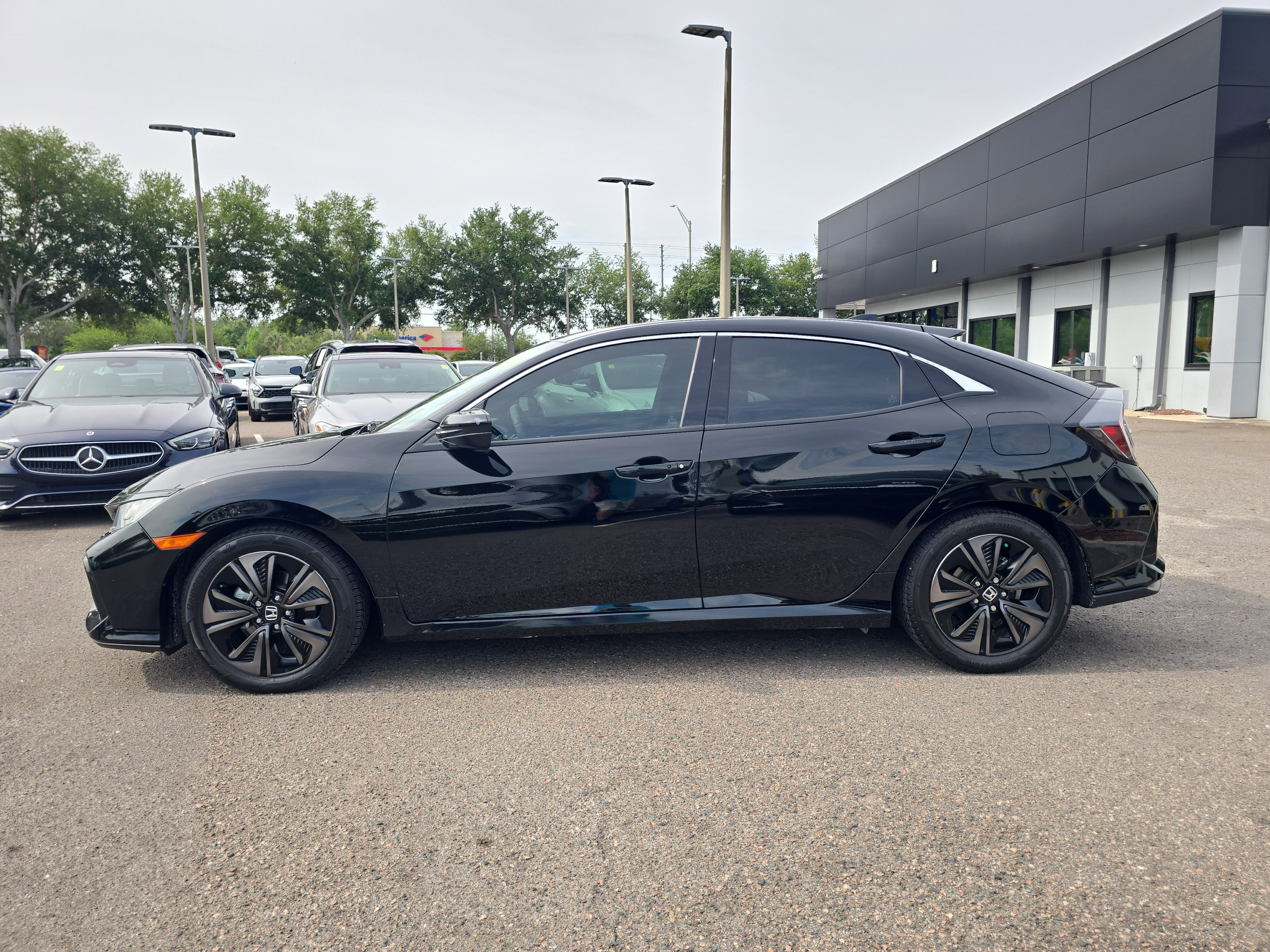 Used 2019 Crystal Black Pearl Honda EX image 5