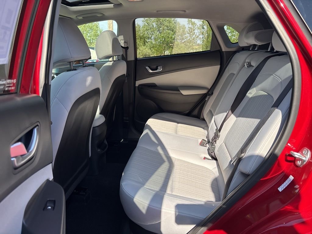 Used 2023 Red Hyundai SEL image 26