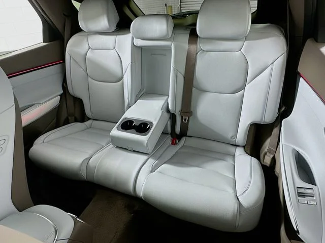 New 2026 White Genesis 2.5T Advanced image 12