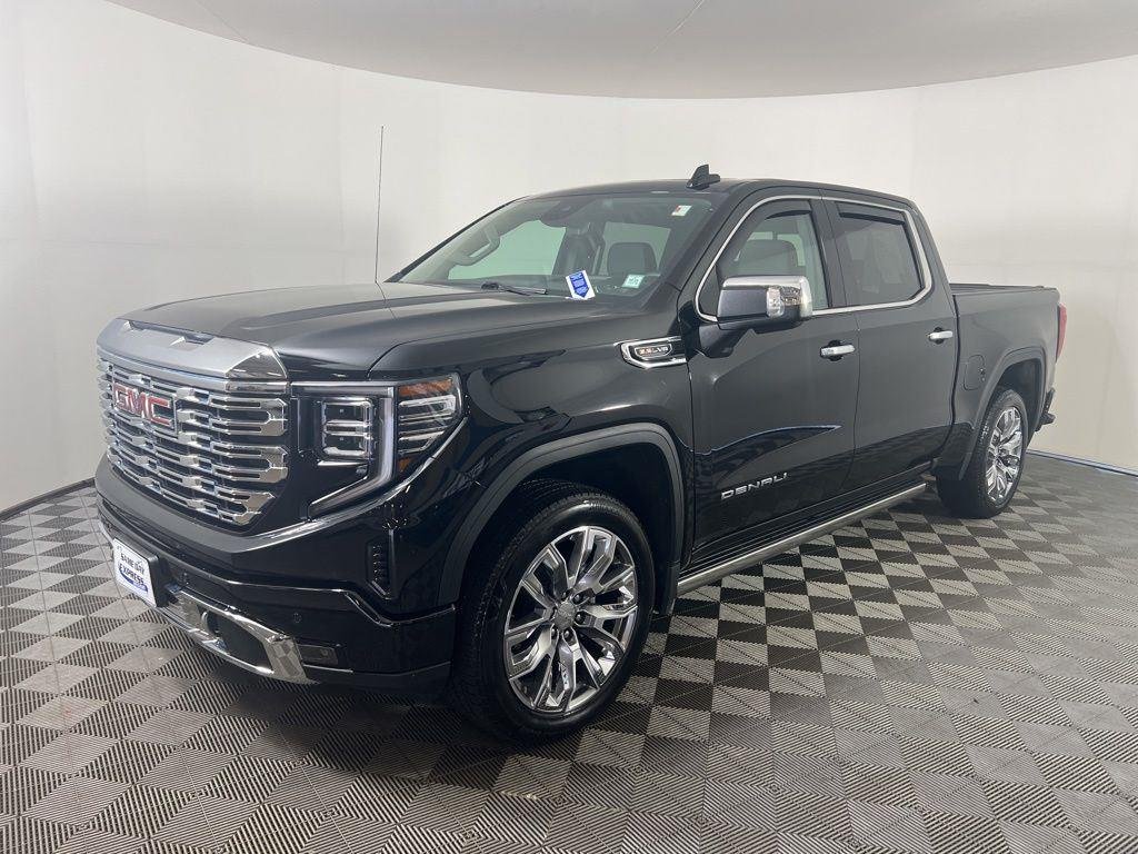 Used 2025 Onyx Black GMC Denali image 31