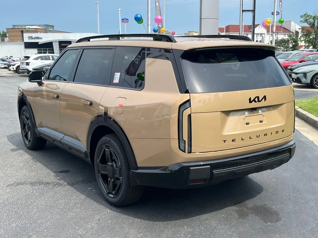 New 2027 Brown Kia X-Line EX image 5