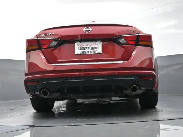 Used 2023 Red Nissan 2.5 SR image 35