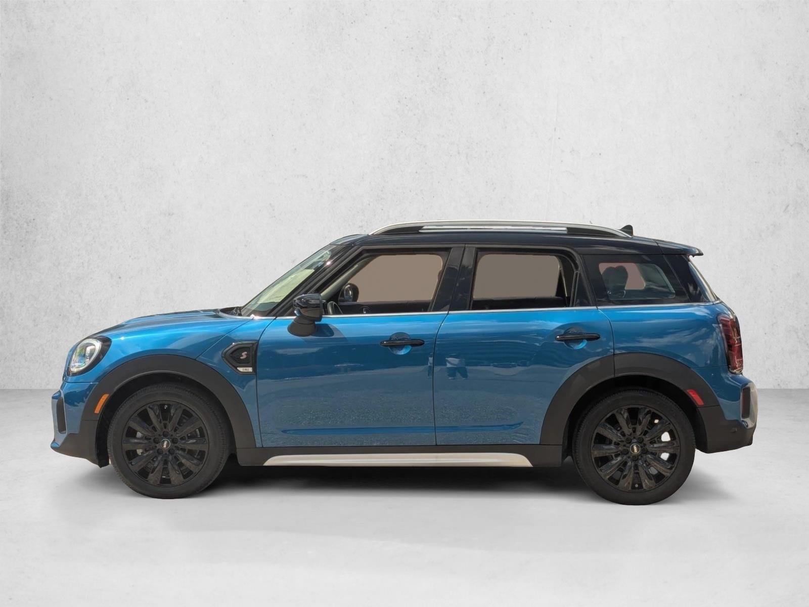 Used 2024 Island Blue Metallic MINI Cooper S image 9
