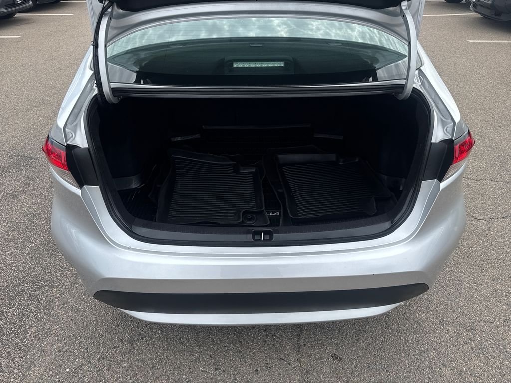 Used 2020 Silver Toyota LE image 38