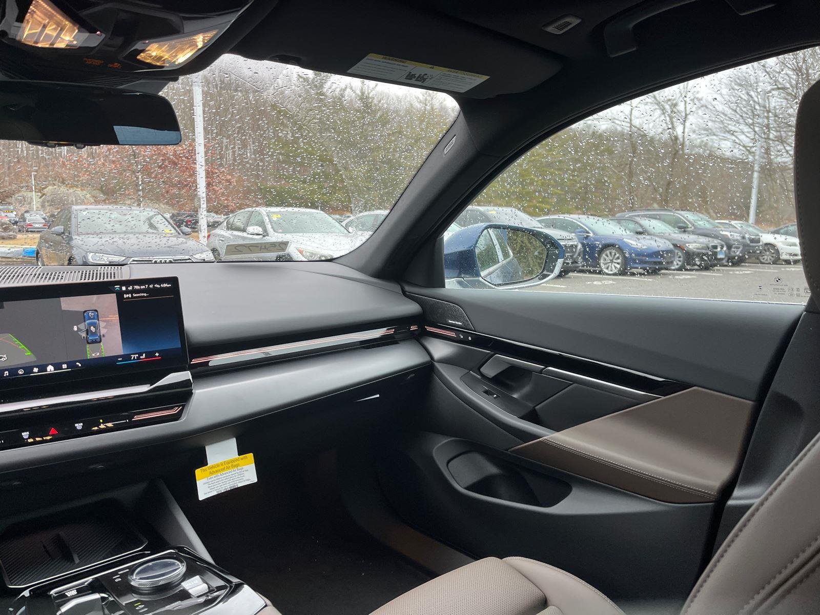 2025 BMW 5 Series 530i - Photo 23