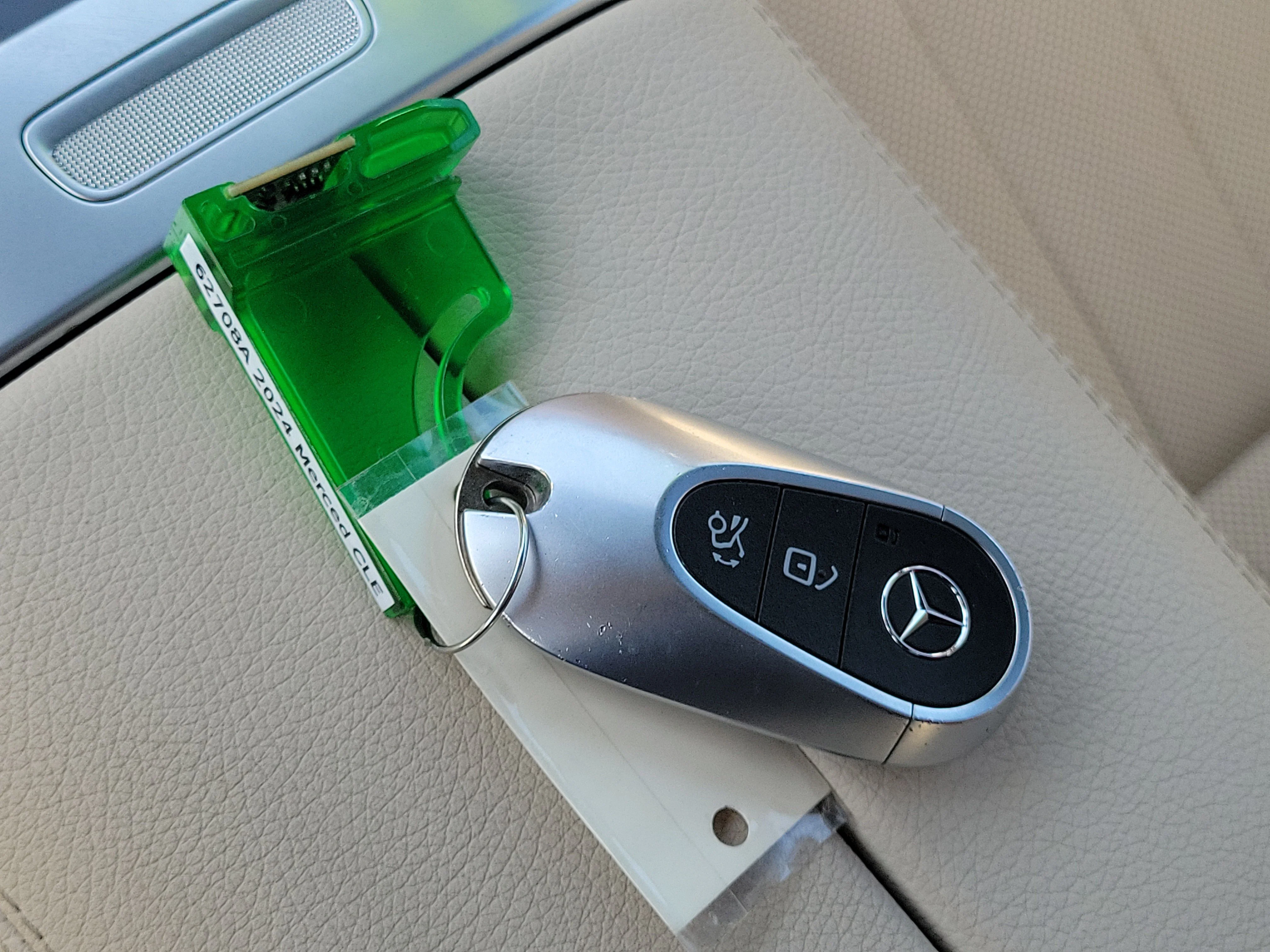 Used 2024 White Mercedes-Benz CLE 300 image 27