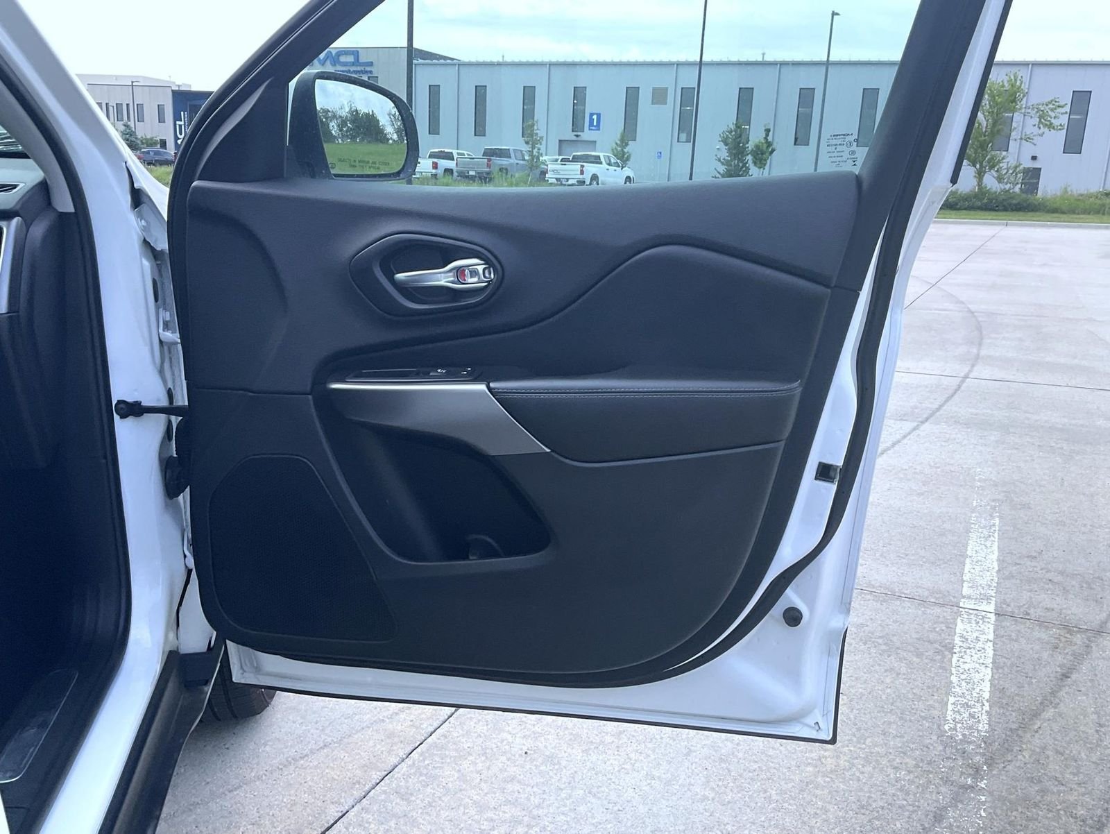 Used 2020 White Jeep Limited image 17