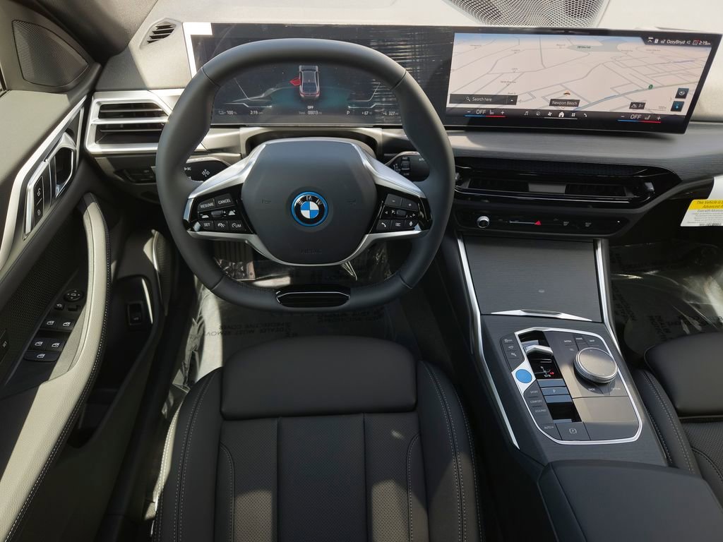 New 2026 Skyscraper Grey Metallic BMW eDrive40 image 16