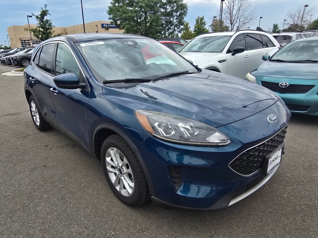 Used 2020 Dark Persian Green Metallic Ford SE image 7