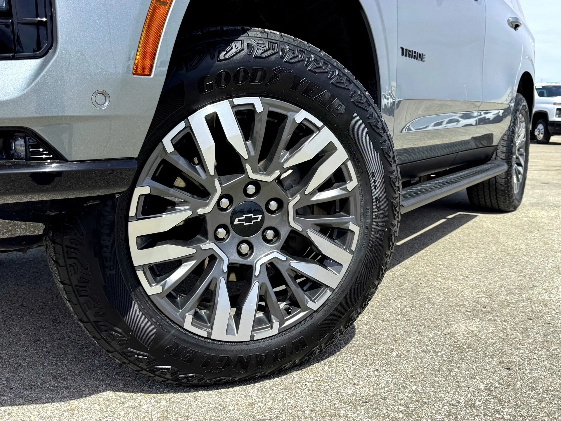 Used 2025 Sterling Gray Metallic Chevrolet Z71 image 2