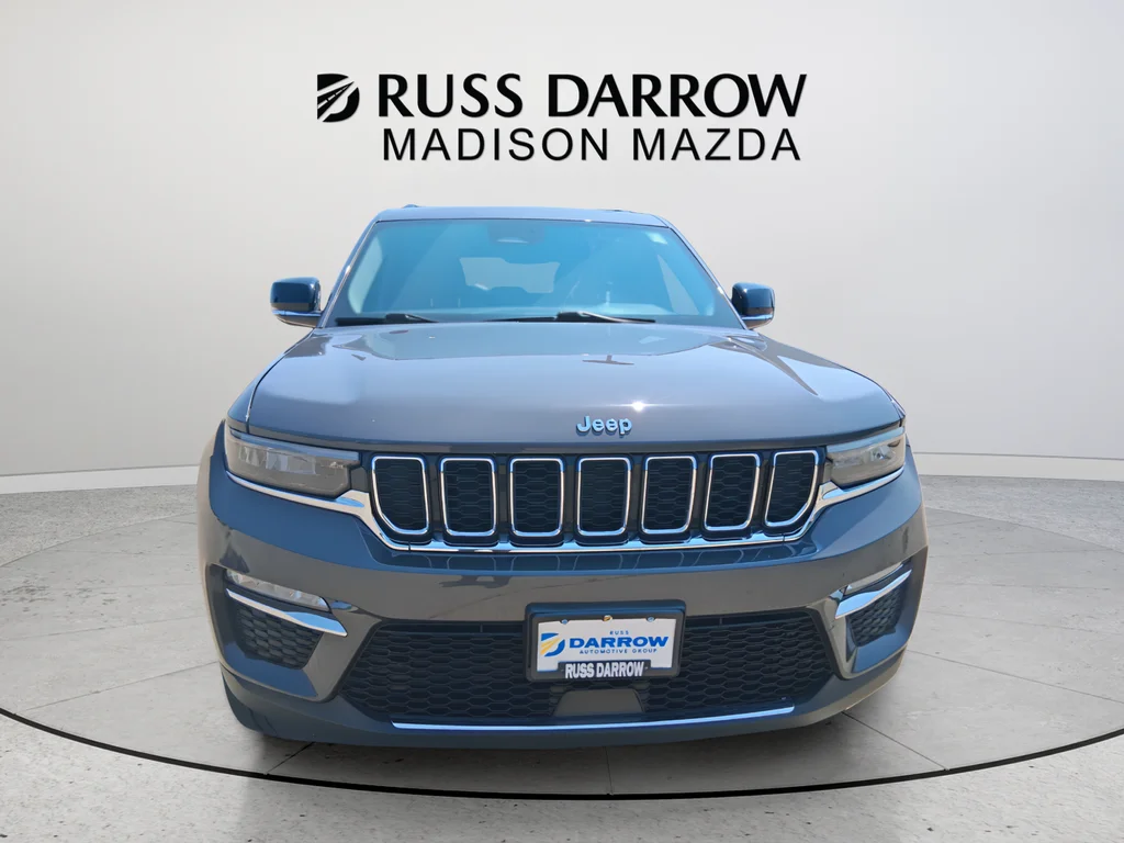 Used 2022 Gray Jeep Limited image 8