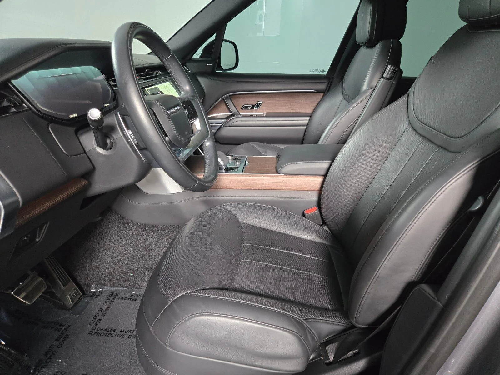 Used 2023 Eiger Gray Metallic Land Rover SE image 11