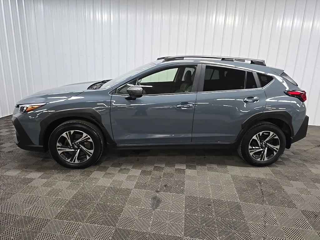 Used 2024 Blue Metallic Subaru Premium image 5