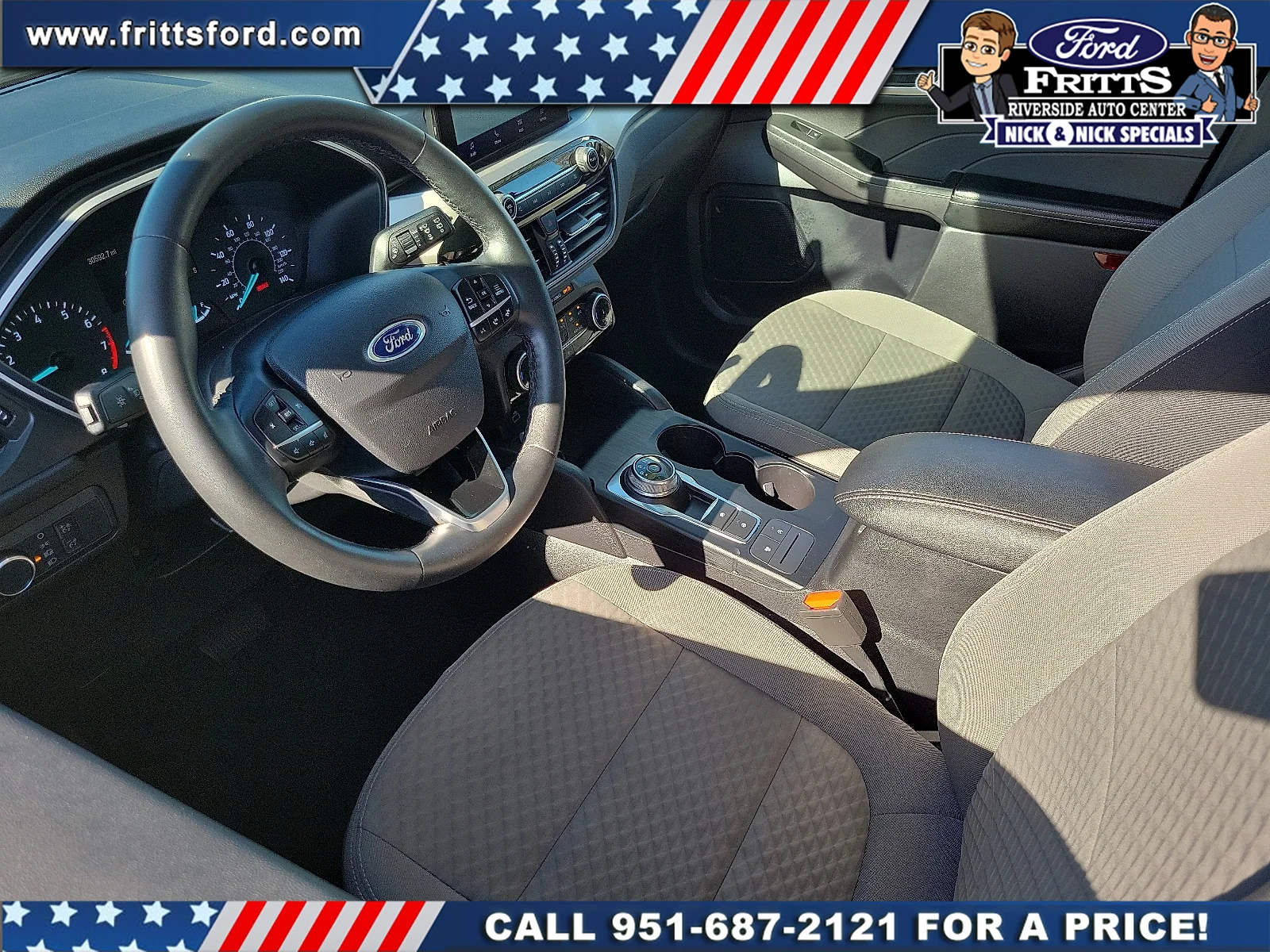 Certified Used 2022 Blue Metallic Ford SE image 4