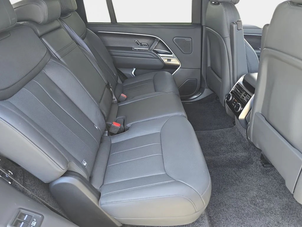 Certified Used 2023 Black Land Rover SE image 11