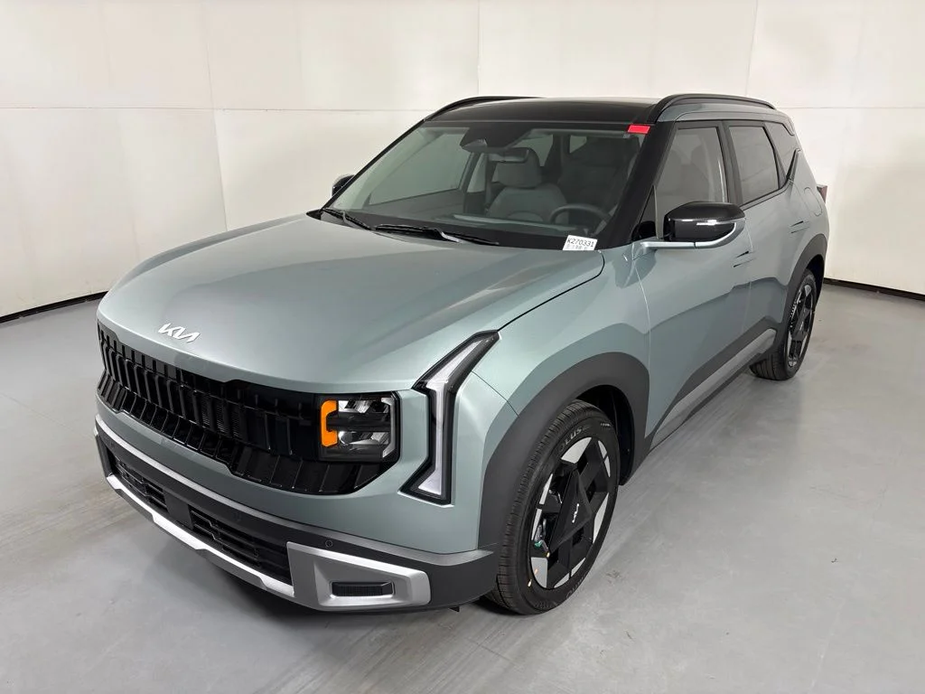 New 2027 Iceberg Green Kia EX image 4