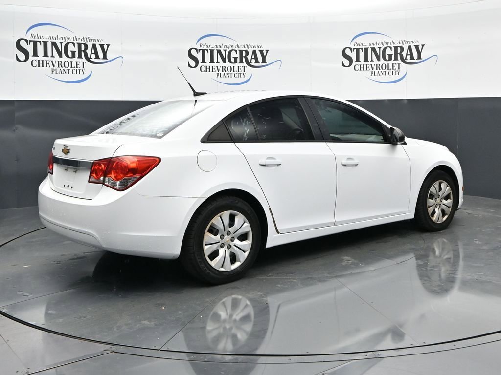Used 2014 SUMMIT WHITE Chevrolet LS image 7