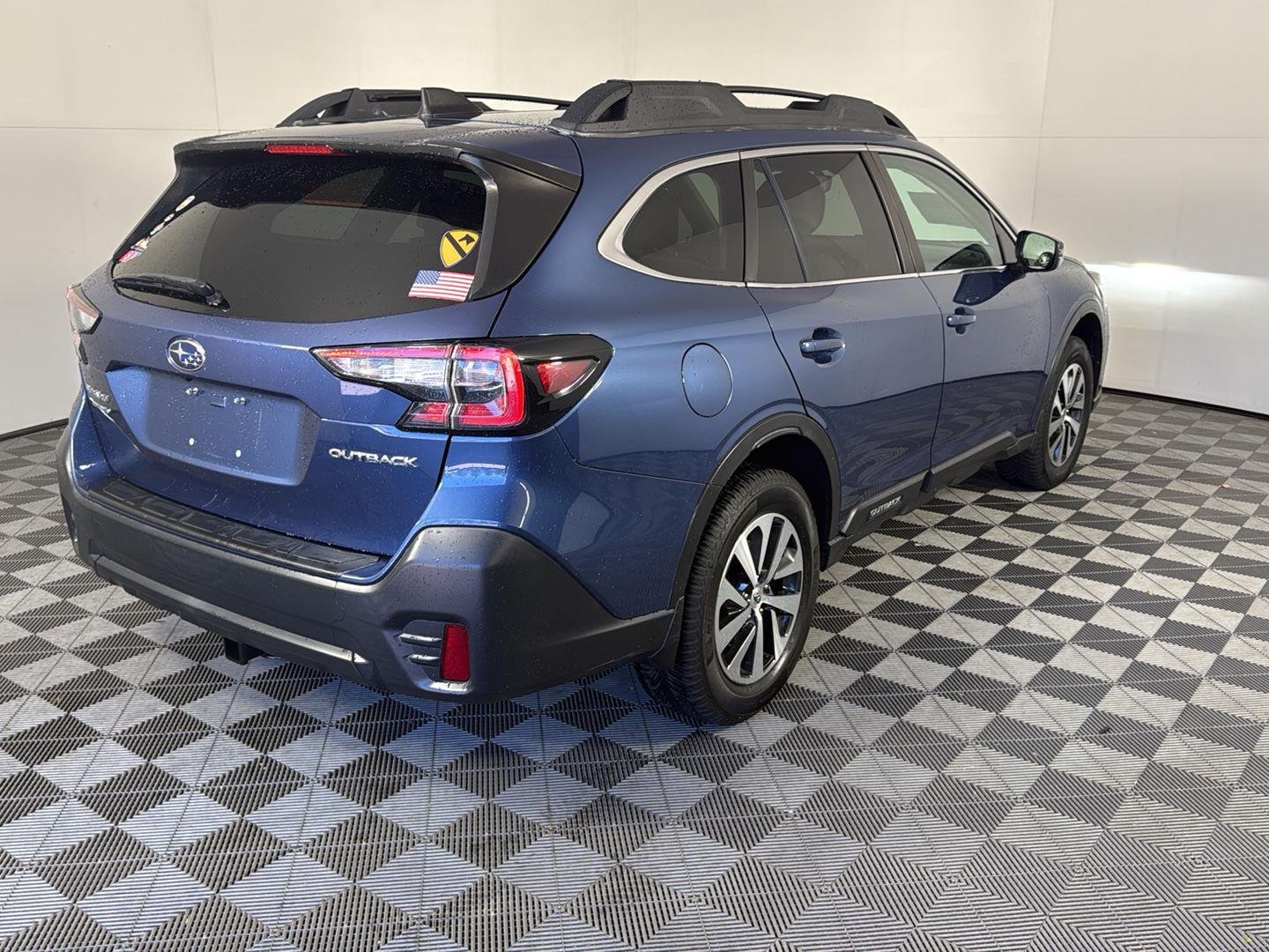 Used 2021  Subaru Premium image 6