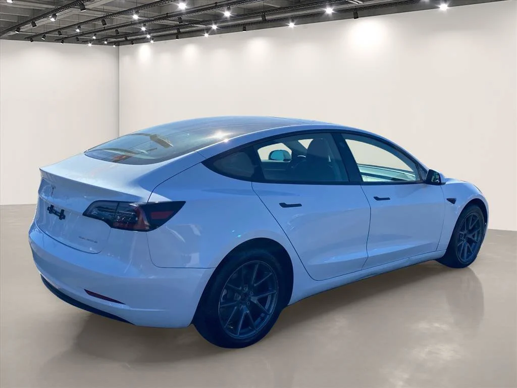 Used 2021 Pearl White Multi-Coat Tesla Long Range image 7
