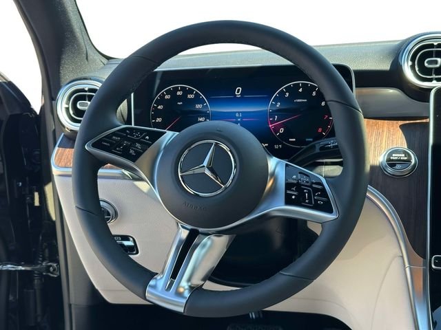 New 2026 Black Mercedes-Benz GLC 300 image 25