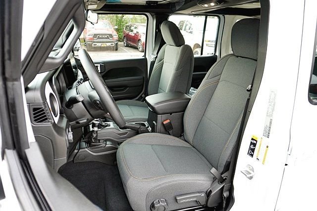 New 2026 Bright White Clear-Coat Exterior Paint Jeep Sport image 20