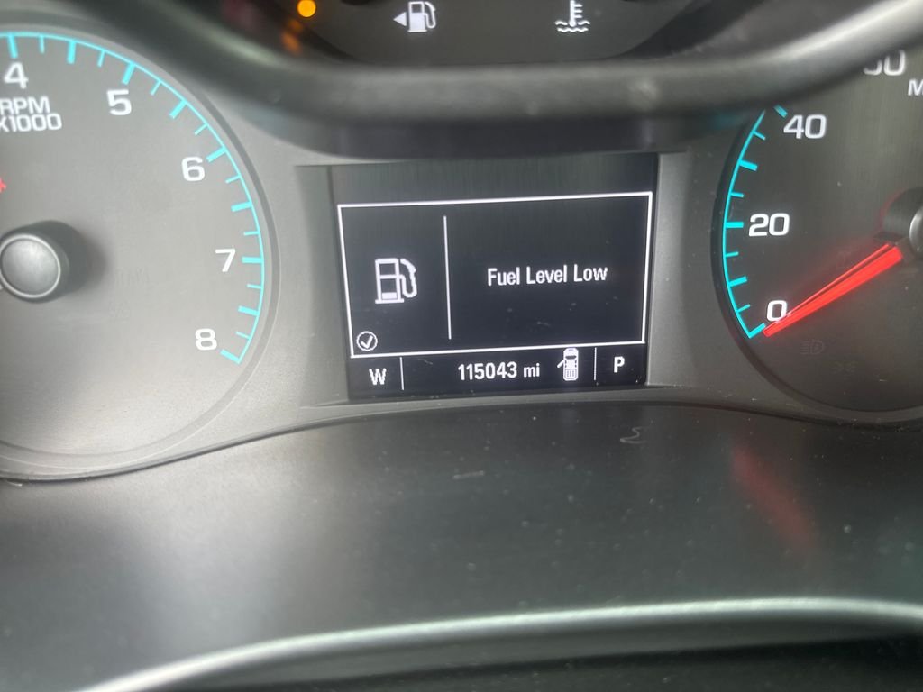 Used 2022 Gray Chevrolet LT image 9
